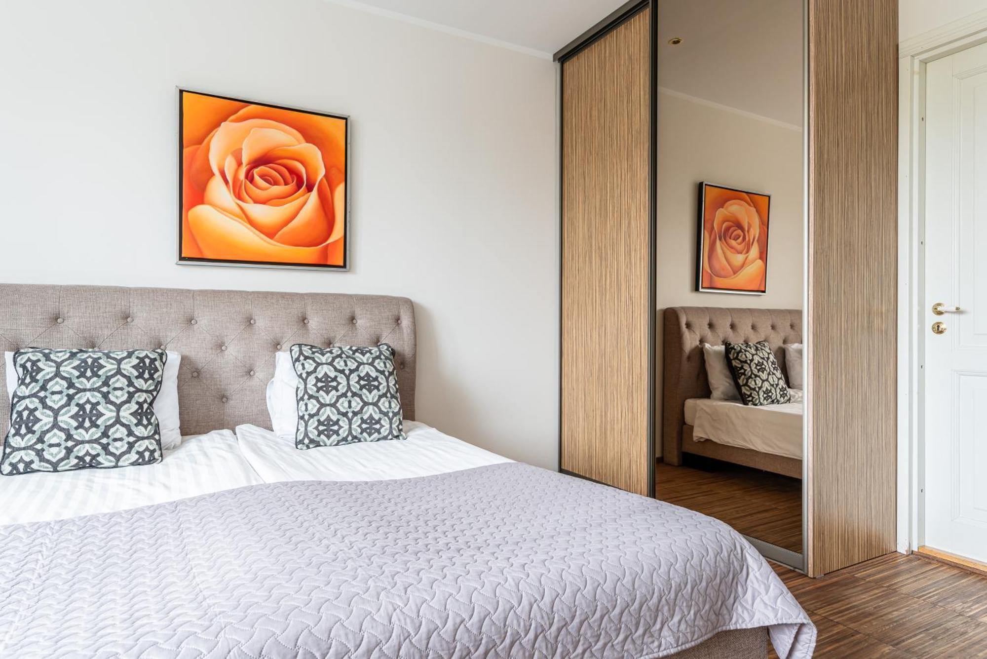 Yoga Residence Apartments Reval Esterno foto